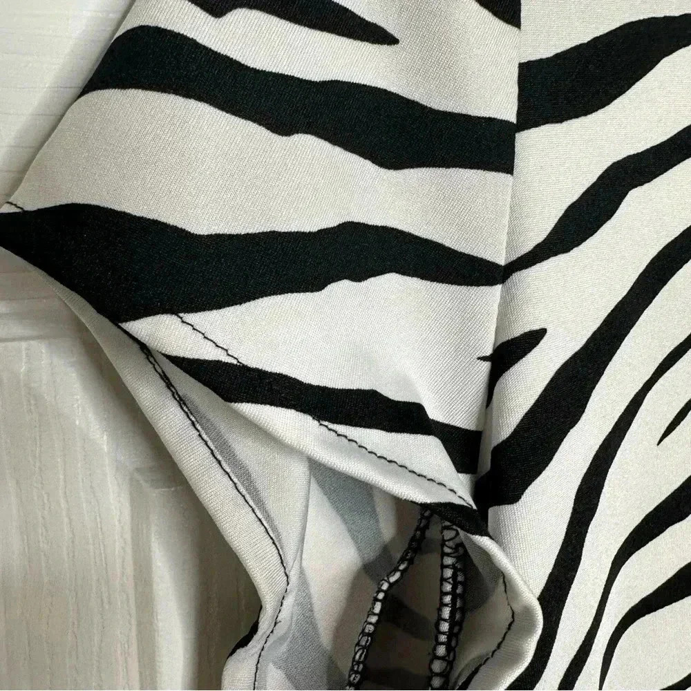 Mandy Evans Blouse Zippered Pockets Zebra Print Black & White Size  XL - Picture 14 of 16